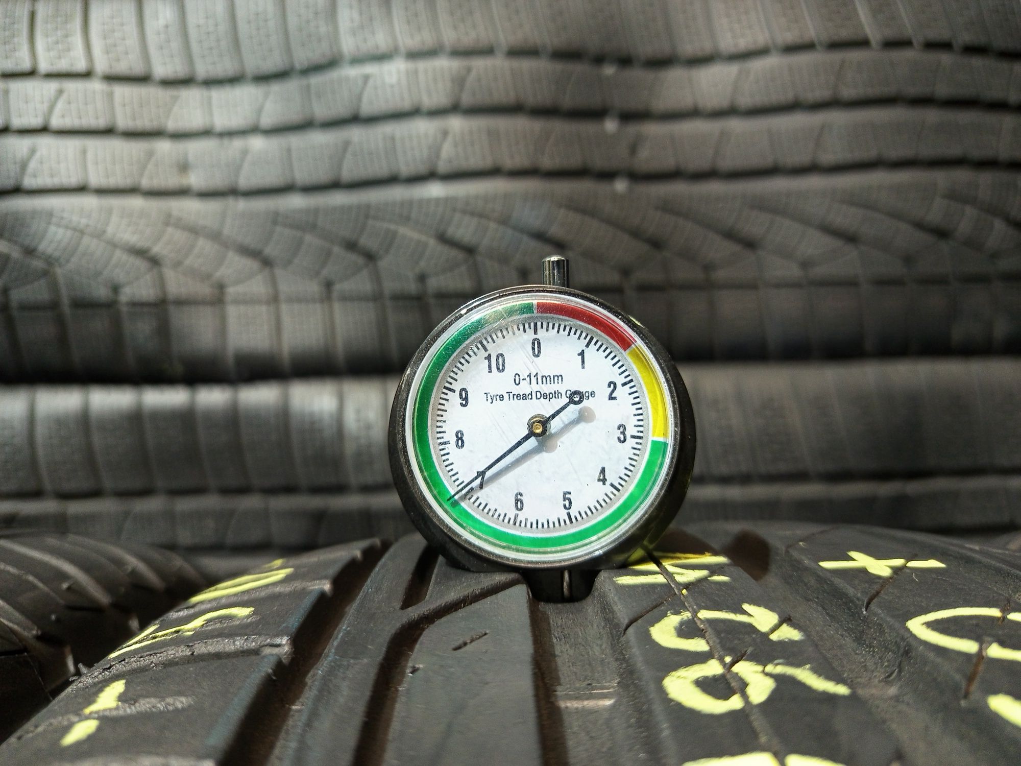 215/50R18 Bridgestone Turanza T001