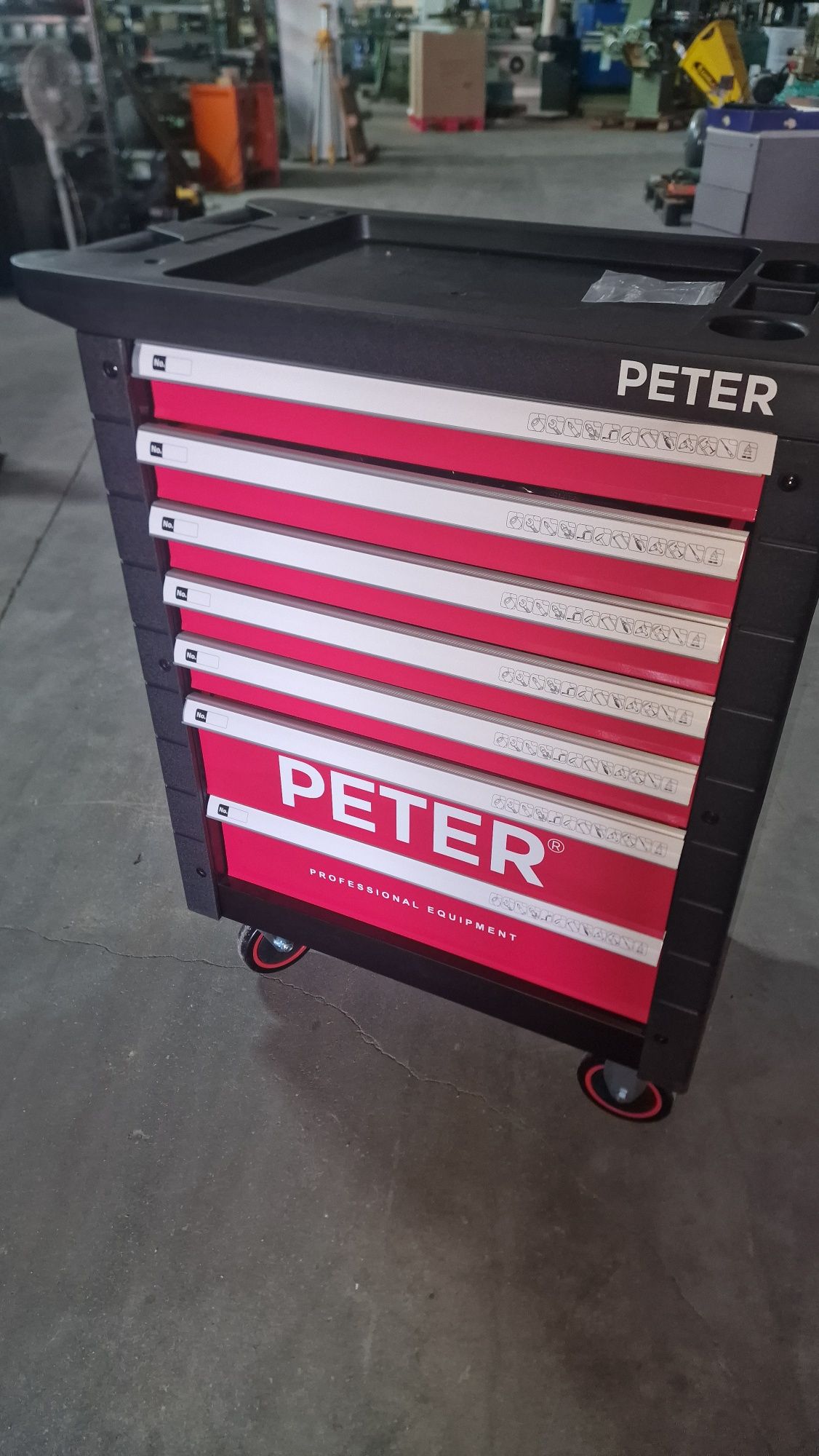 Carro com 7 gavetas 4 com ferramentas incluídas Peter