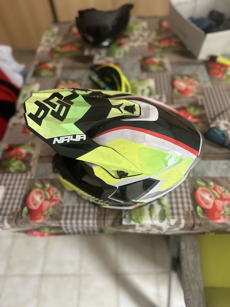 Capacete enduro com 10 horas de uso