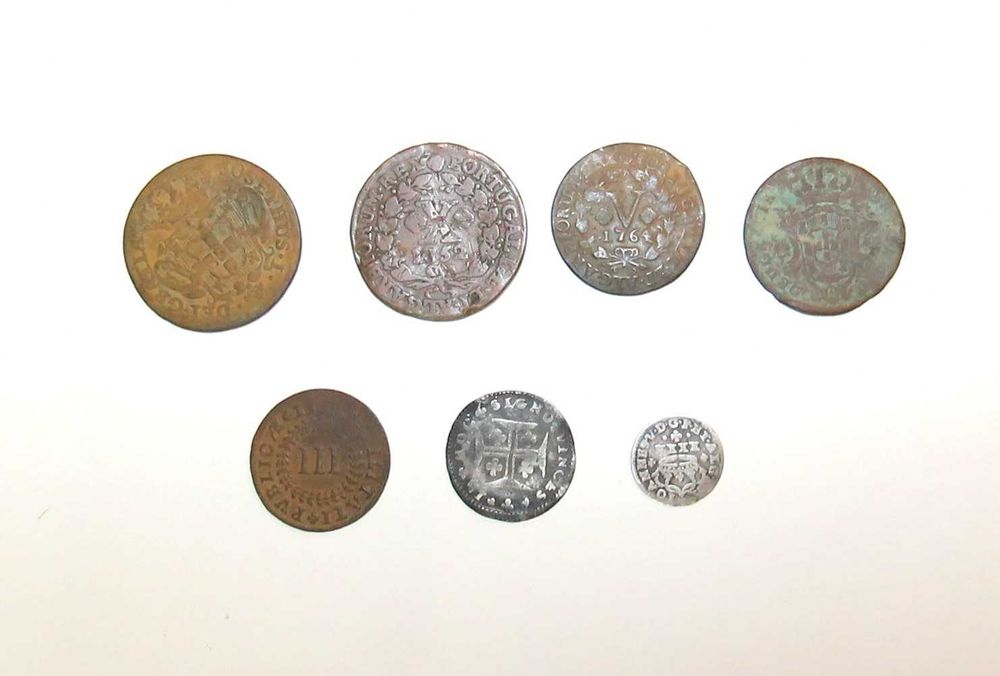 Moedas - Monarquia, vendo o conjunto