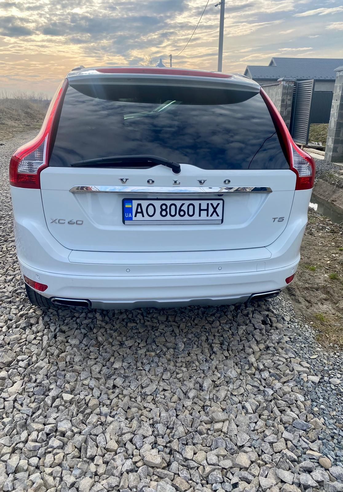 Продам VOLVO XC60  2.0Т  2016р.в.