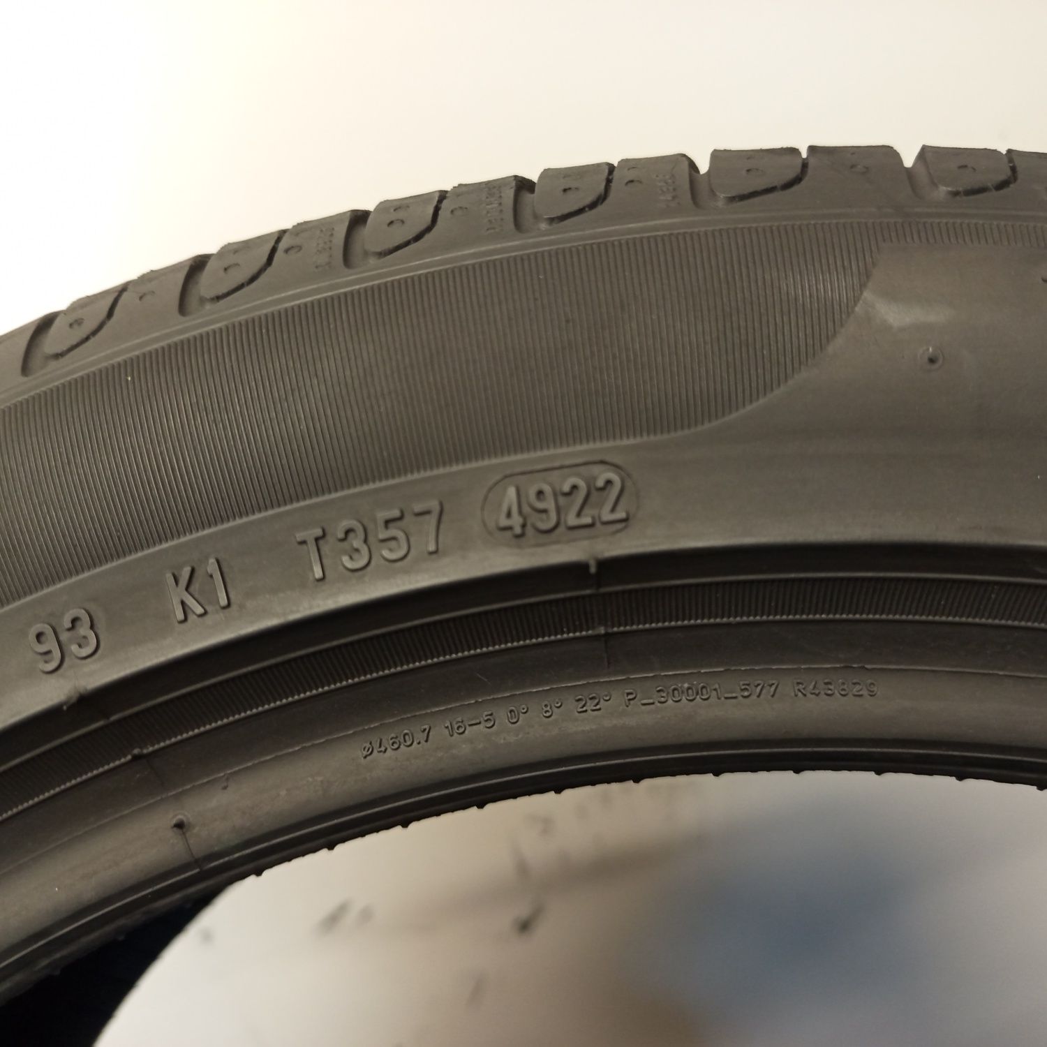 225/45R18 Pirelli Cinturato P7