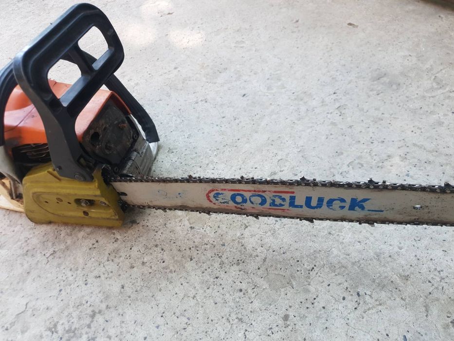 Бензопила Googluck пила Гудлак для распилки и заготовки дров
