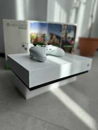 Xbox one s 1tb (гарантія + підписка на ігри)
