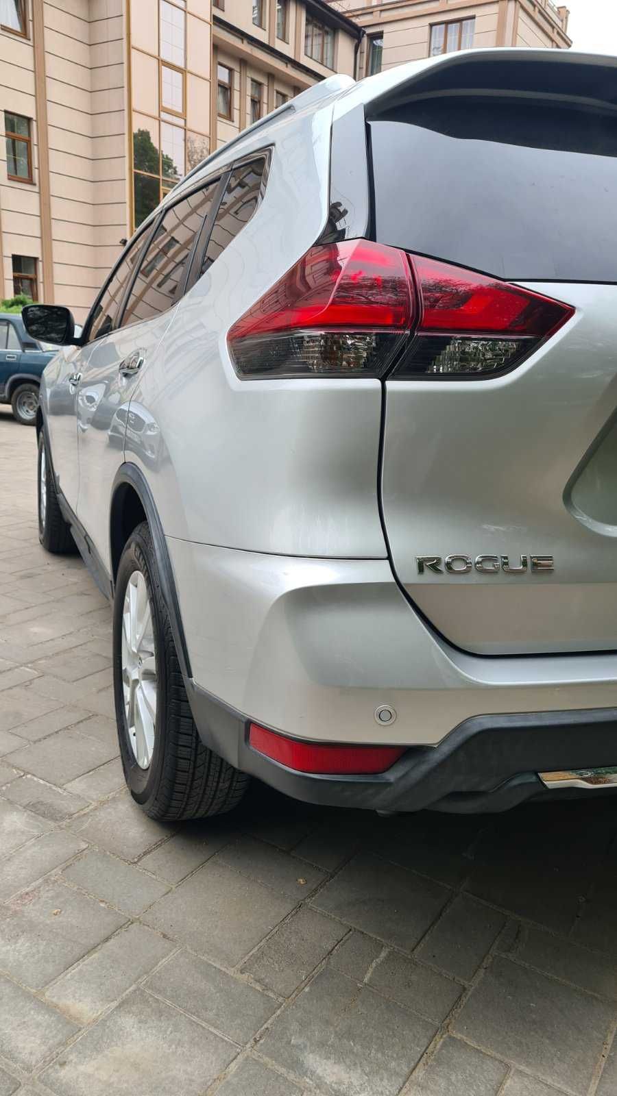 Продам Nissan Rogue SV 2018