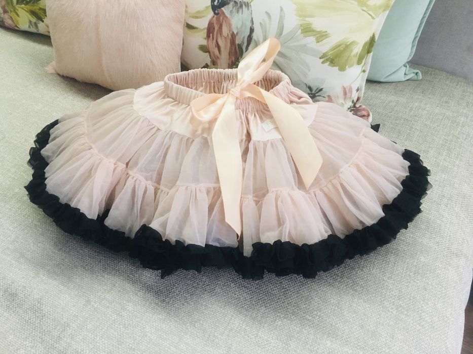 Vendo saia de memina Doly