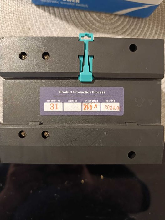 Автоматичний вимикач