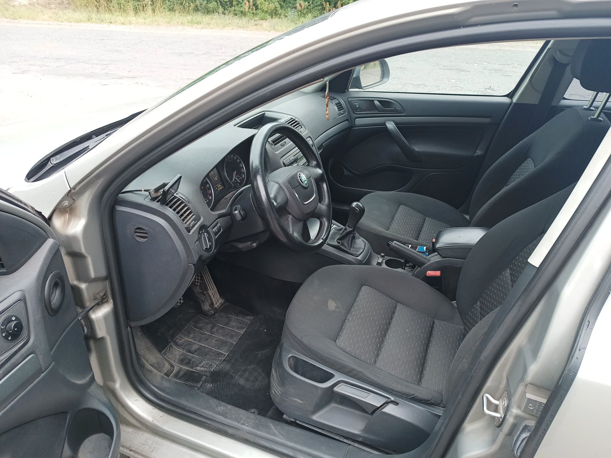 Skoda octavia 1.9 2010r