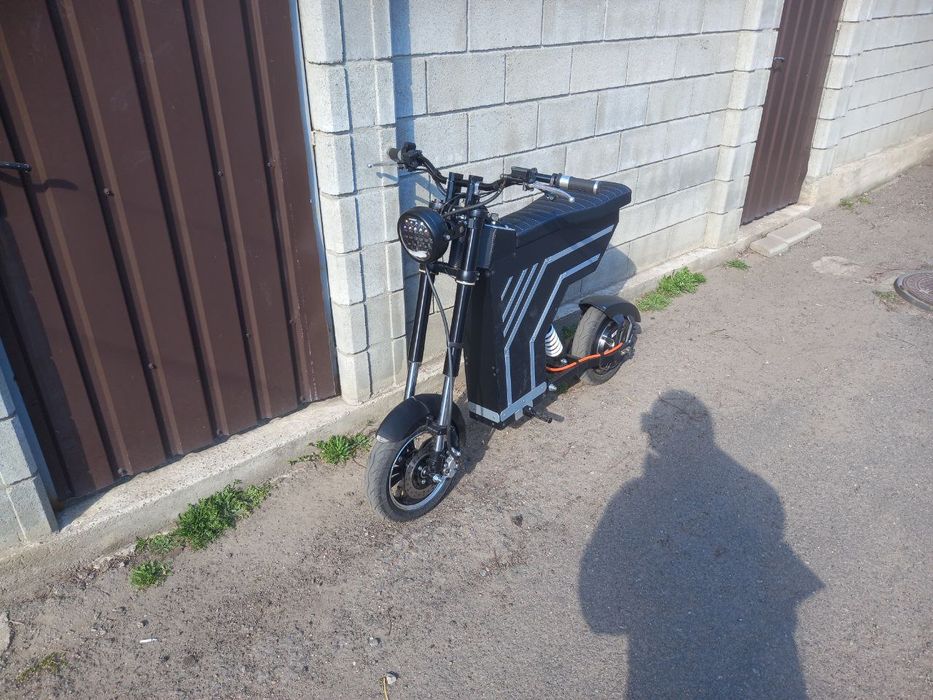 Продам электроскутер 3000w 75 км/ч