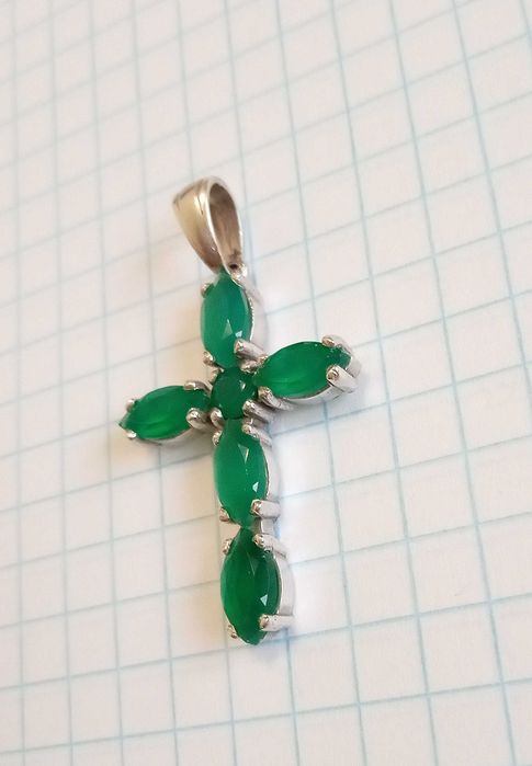 Хрестик з каменями смарагд. Срібло 925 проби. Підвіска - кулон