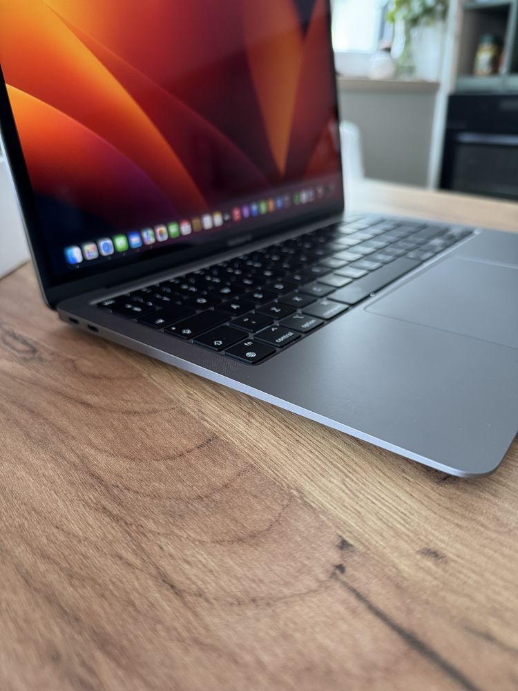 MacBook Air 13.3" Retina M1