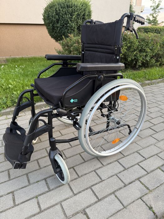 Wózek inwaldzki aaluminiowy RF 3