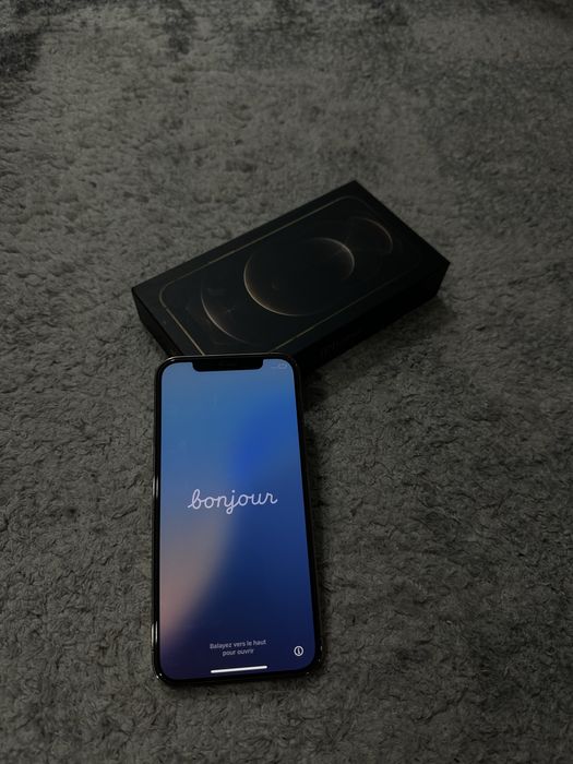 Iphone 12 Pro Dourado