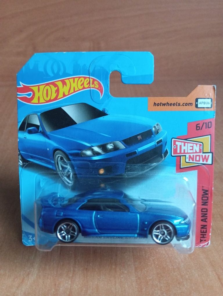 Hot wheels Nissan Skyline r33
