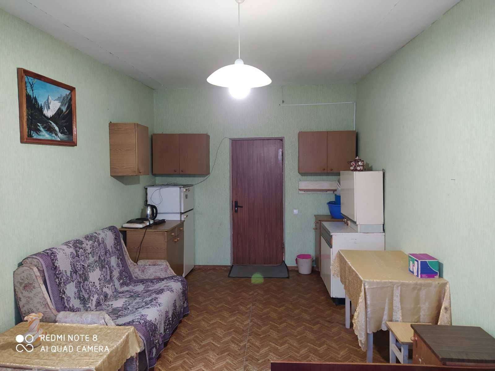Продам комнату в коммунальной квартире р-н КСК, 5/5 кирп. 18.6 м.кв.