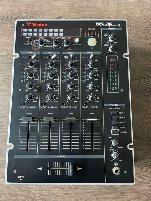 Пульт Vestax PMC-280