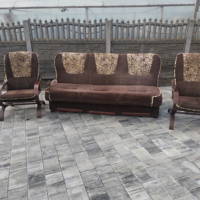 Łóżko kanapa plus dwa fotele