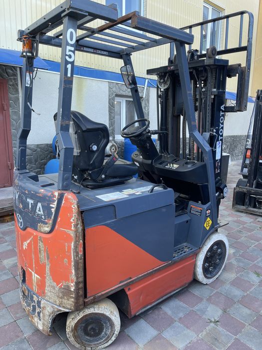 Електричний навантажувач Toyota 8FBCU20 36V 2015р