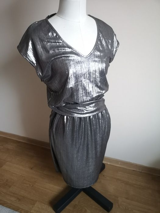 Sukienka srebrna nieużywana 34 36 s xs elastyczna wesele sylwester