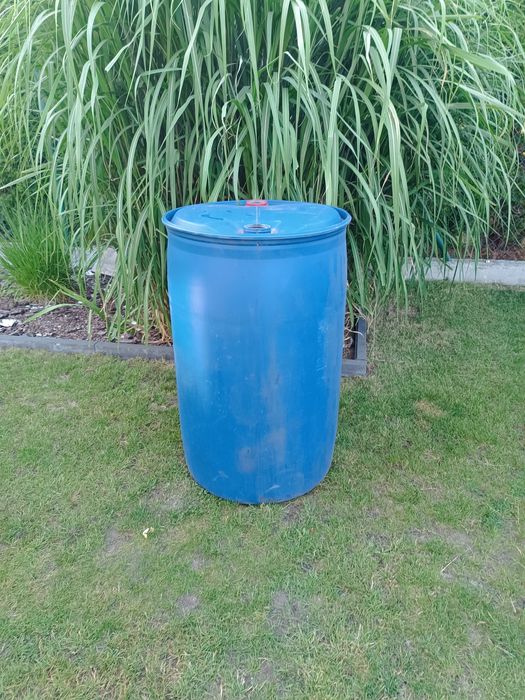 Beczka 200l plastikowa