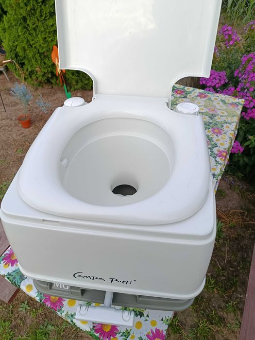 Sprzedam toaletę turystyczną