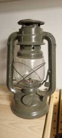 lampa naftowa metalowa