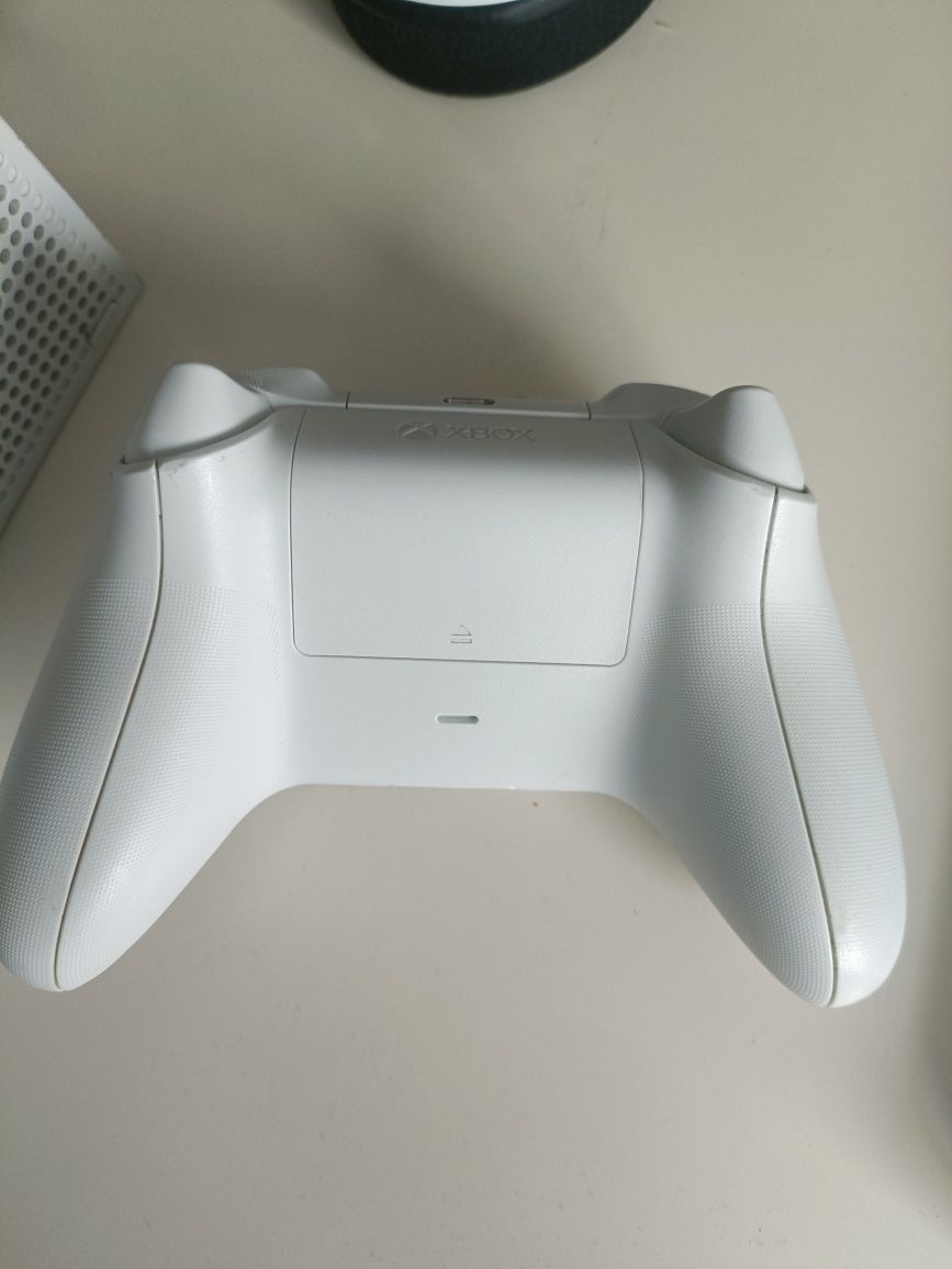 Xbox Series S + Comando Original + Razer Kaira Wireless EXCLUSIVO XBOX