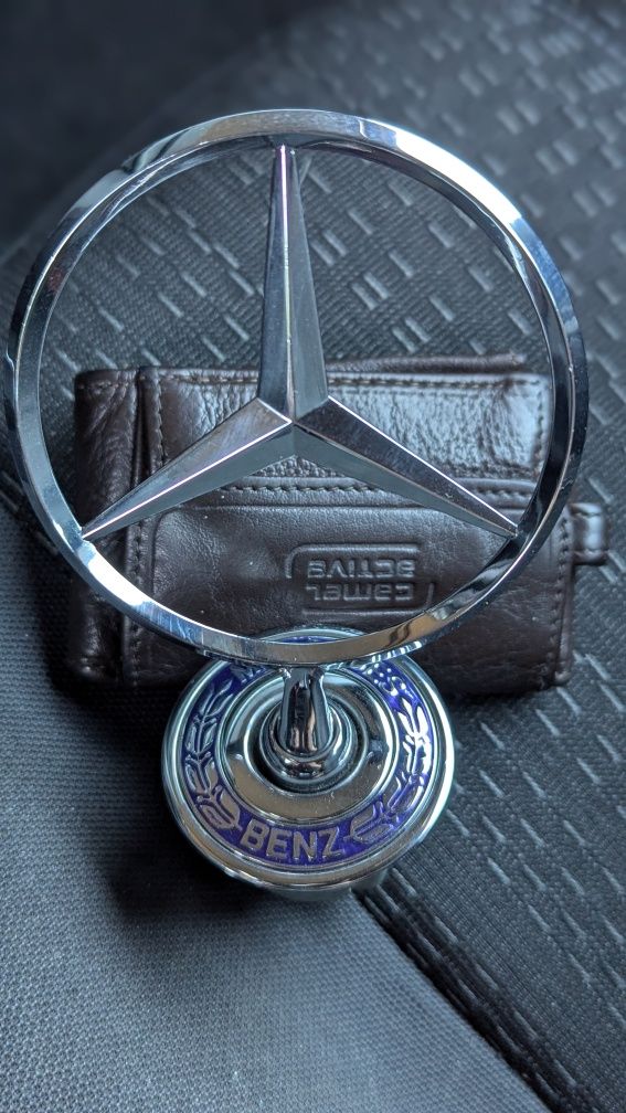 Emblema Mercedes