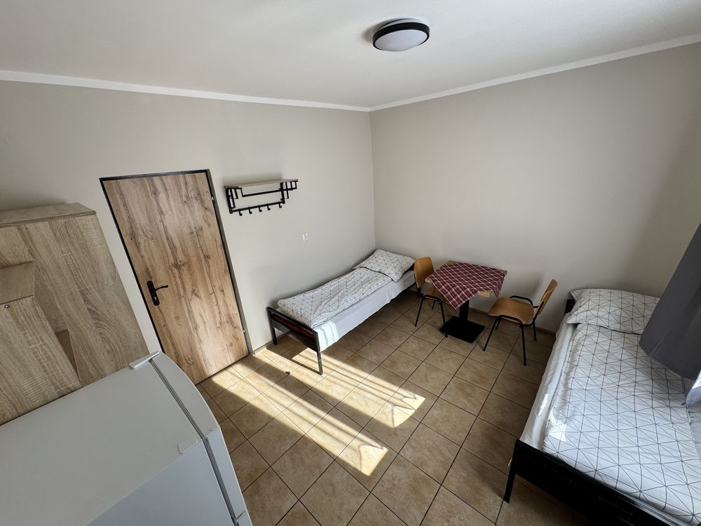 Od 32 zl Kwatery pokoje hotel pracowniczy / Вільні кімнати