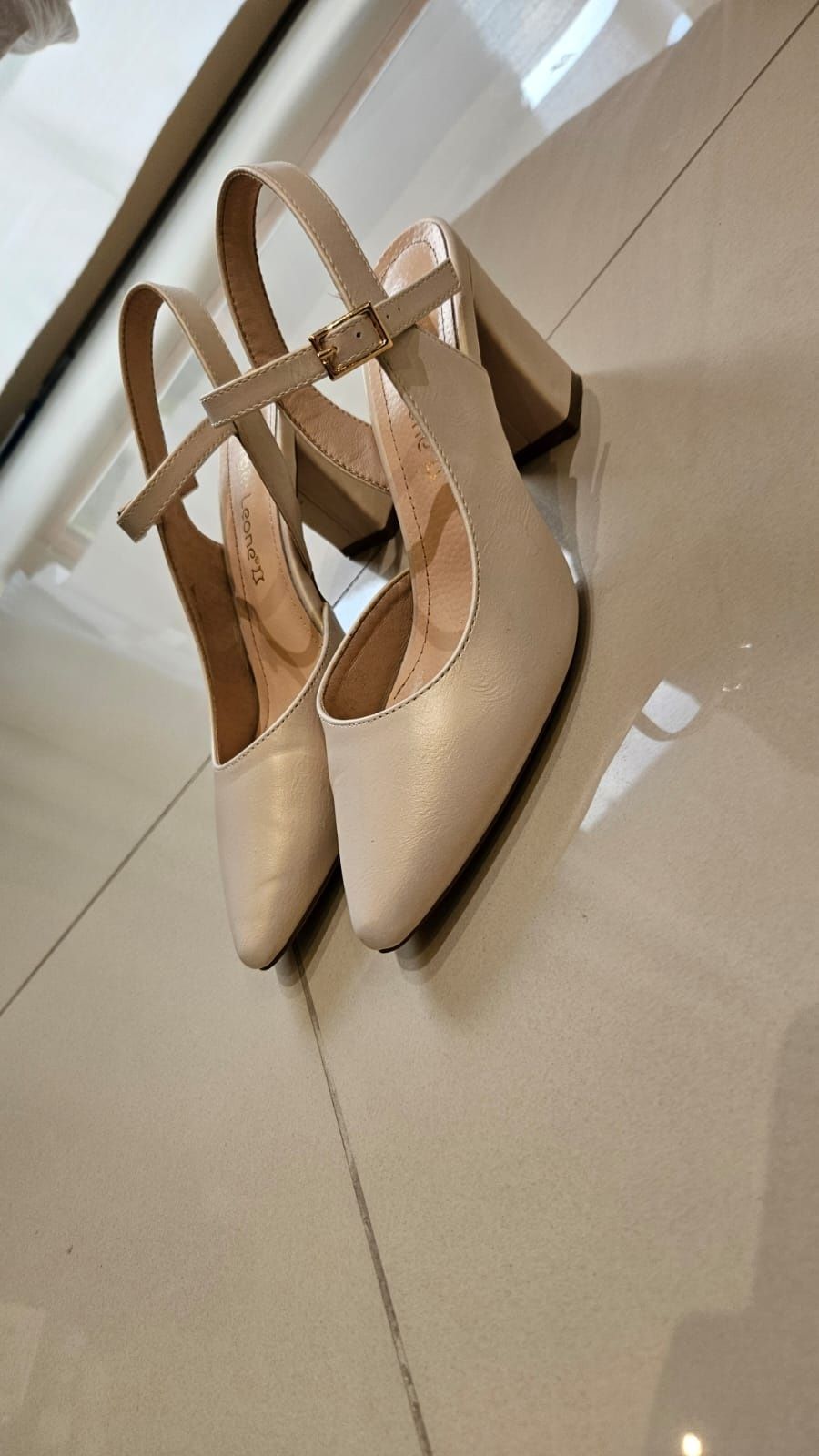 Buty ślubne kolor beżowa perła