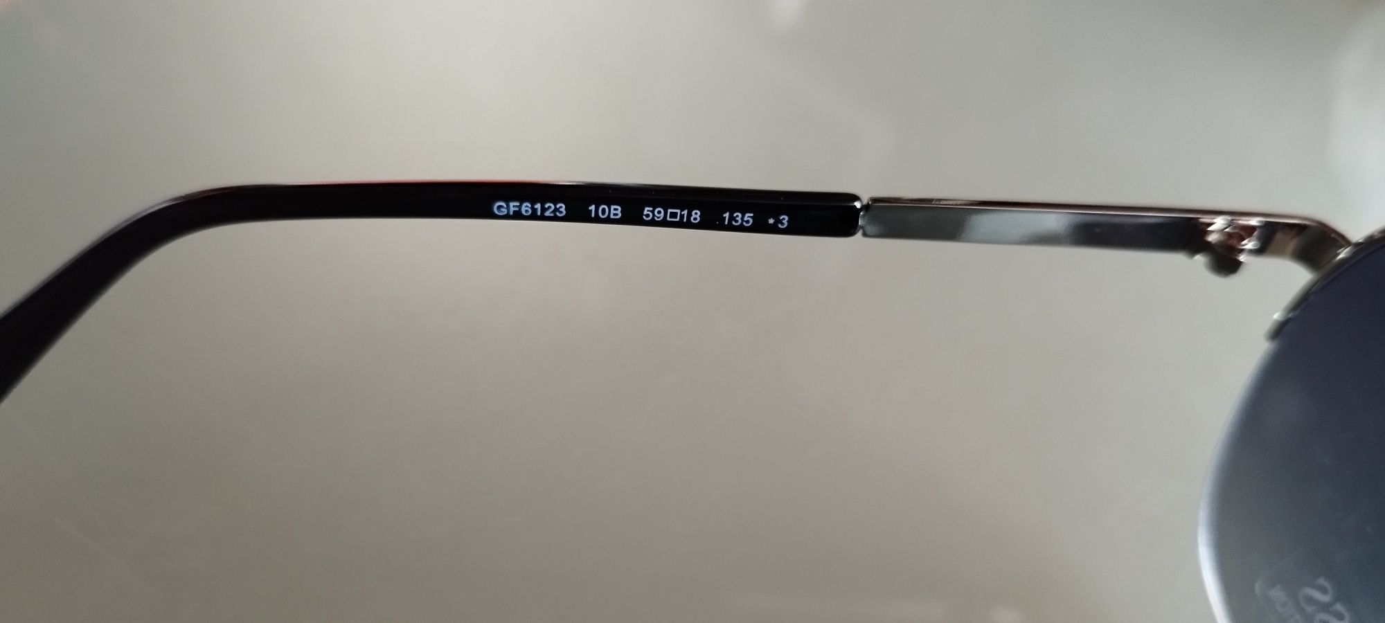 Guess okulary przeciwsłoneczne model GF6123