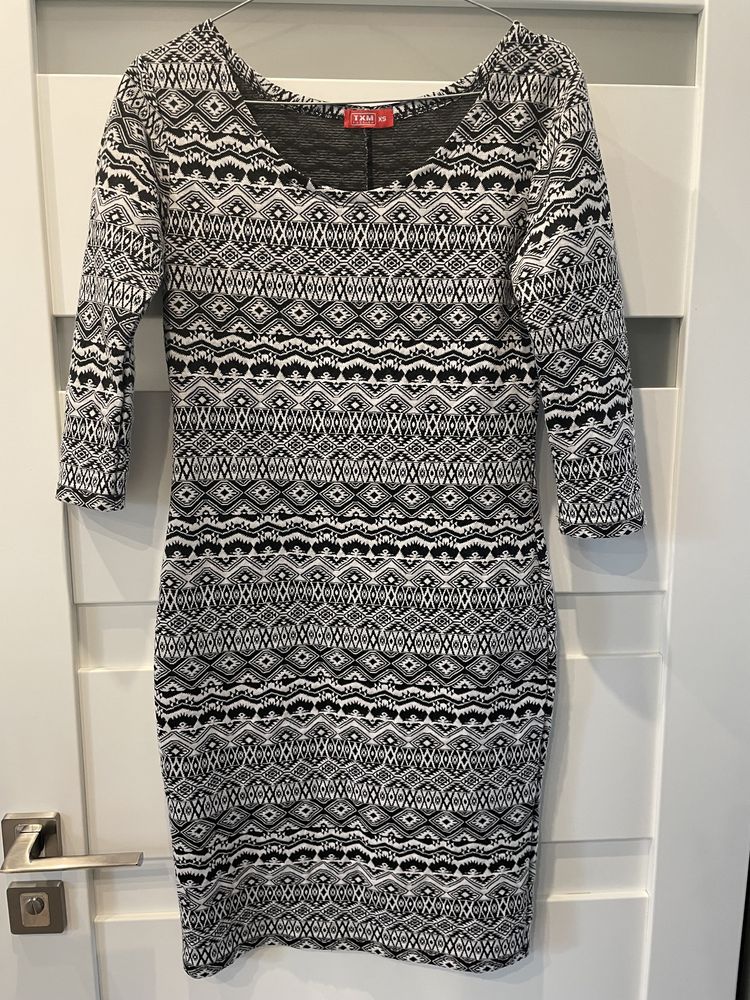 Szara sukienka, rękaw 3/4, rozmiar XS