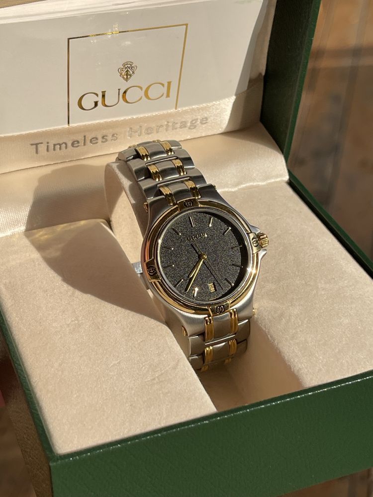 Годинник Gucci 9040M вінтаж 1996рік