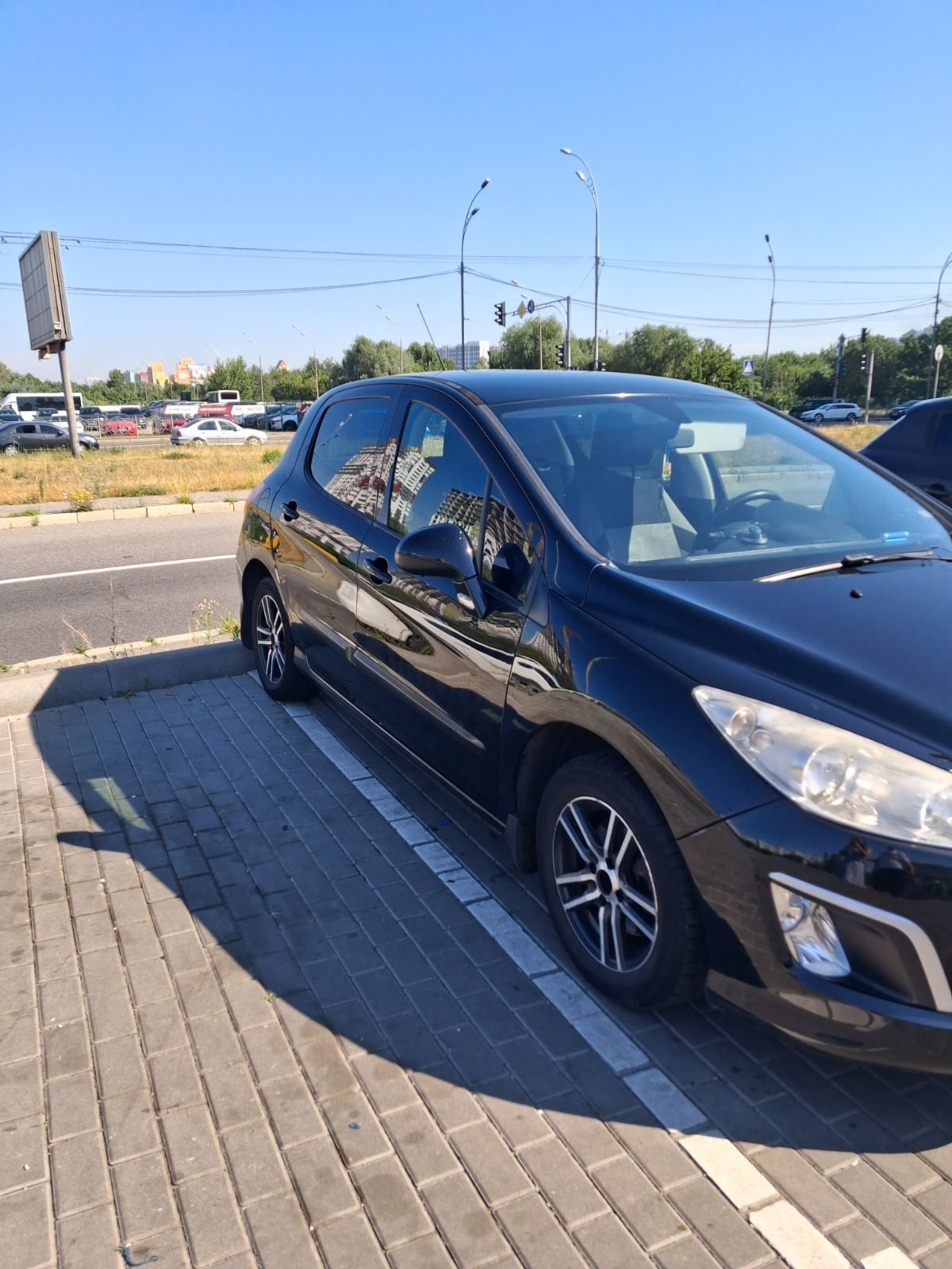 Продам Пежо 308 срочно