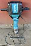 Młot dłutujący Makita HM1812 rok produkcji 2021r. Lombard Łódź.