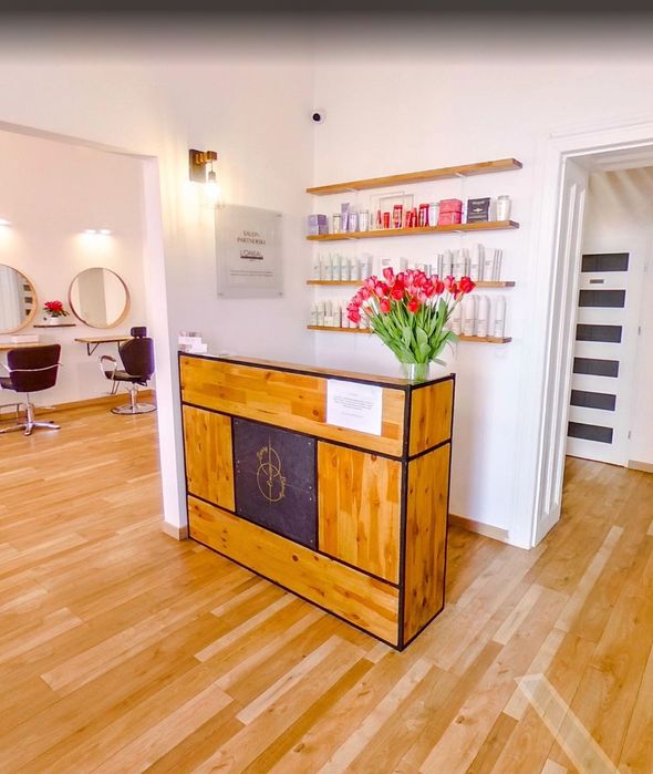 Stanowisko fryzjerskie w centrum Poznania :)