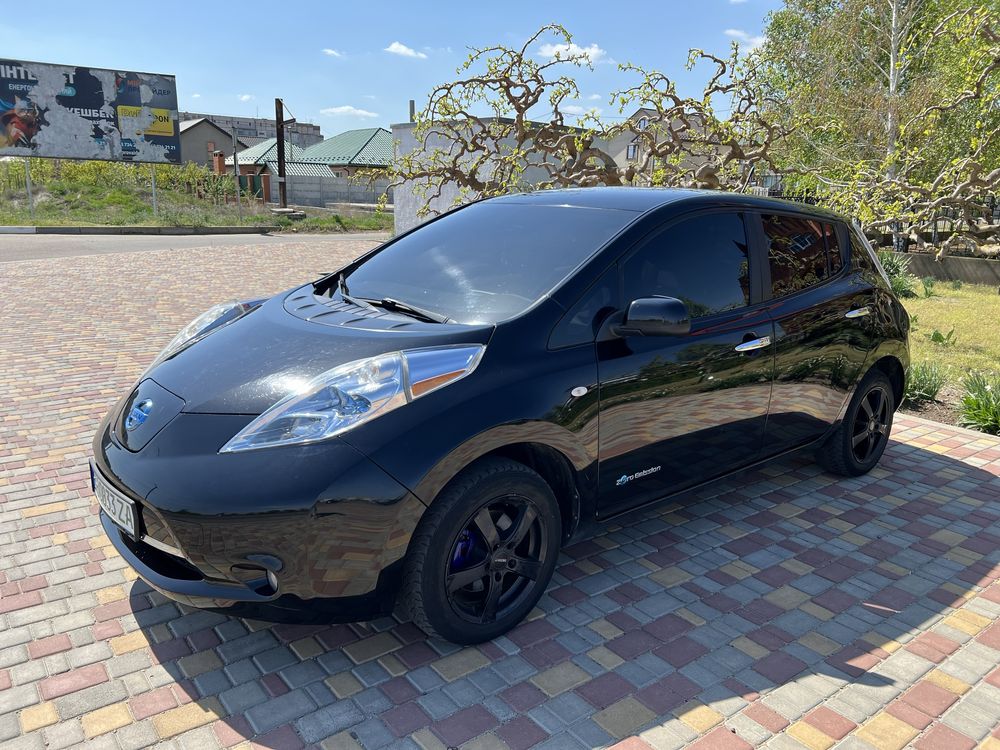 Продам Nissan Leaf 2011г ТАКОЖ ЦІКАВИТЬ ОБМІН