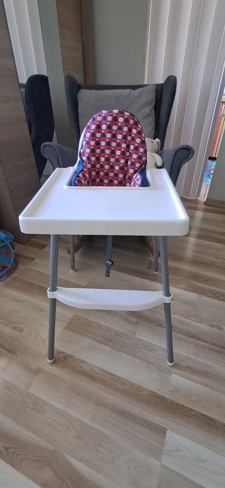 Fotelik  krzesełko  do karmienia Ikea antilop