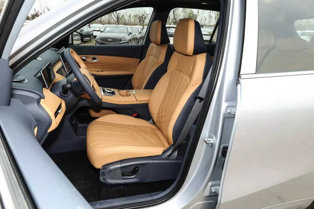 Гібрид  GEELY GALAXY Starship 7 EM .  AUTOCHINA Кривий Ріг .
