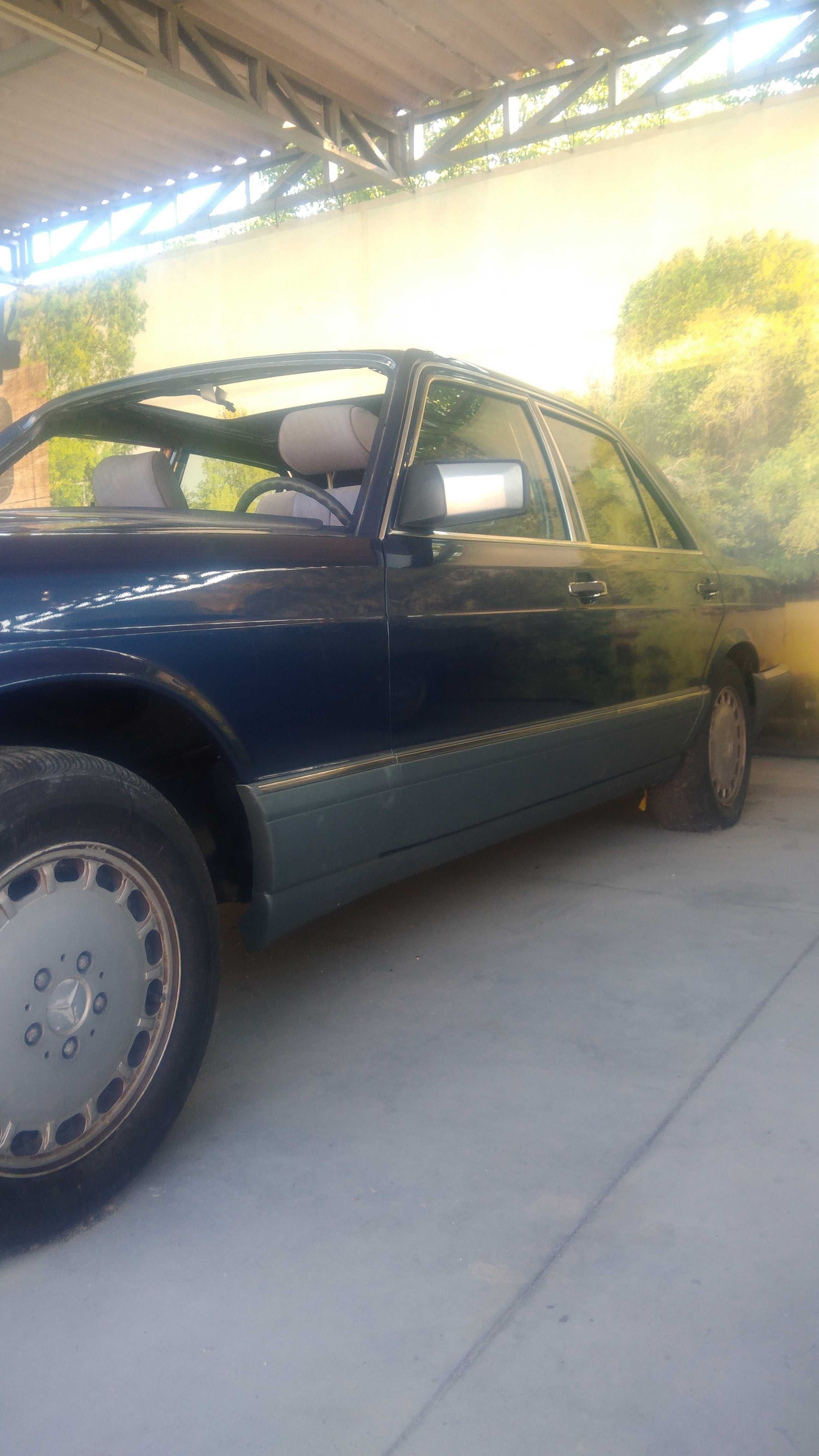 Clássico Mercedes Benz W 126 V8 a venda
