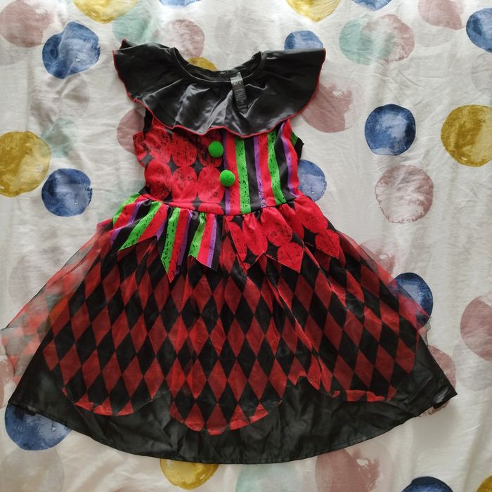 Продам карнавальні сукні для дівчат 5-12р