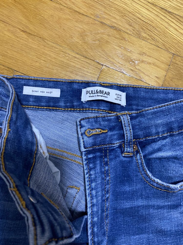 Джинсы Pull&Bear для девочки синие  , джинсы пуландбир