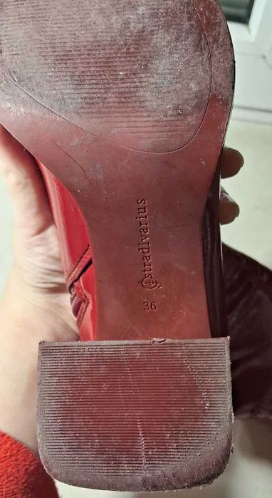 Жіночі ботильйони червоні лаковані stradivarius 36 розмір