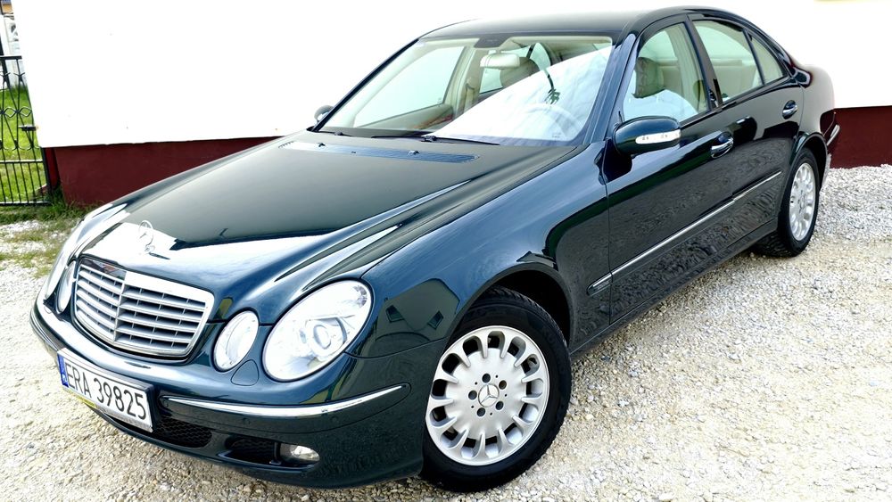 Mercedes  DaimlerChrysler W211  E Class

Wersja
E 350

Wersja
E 350