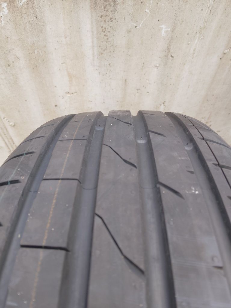 Nowe Opony Hankook Letnie 205/65/17 DOT:1524 bez felg