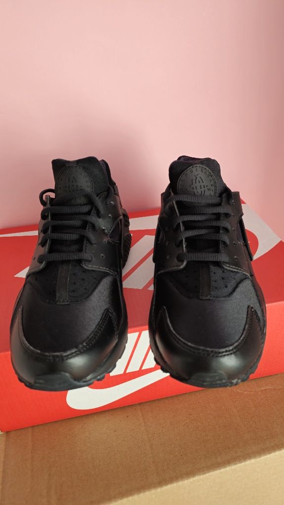 Sneakersy sportowe Nike Air Huarache Run rozmiar 36.5 / wkładka 23 cm