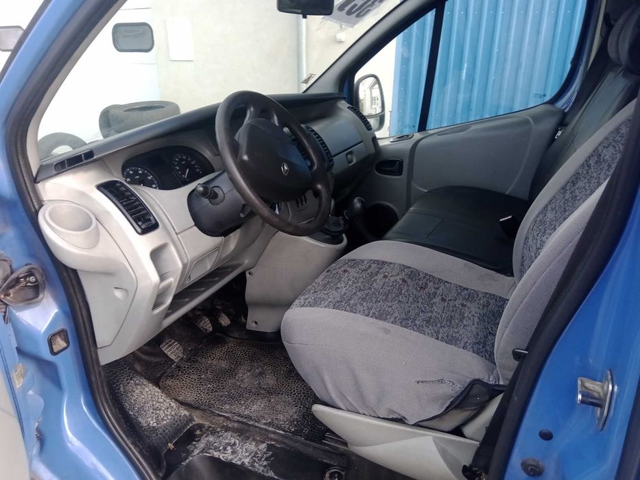 продам renault trafic 2.0 dci