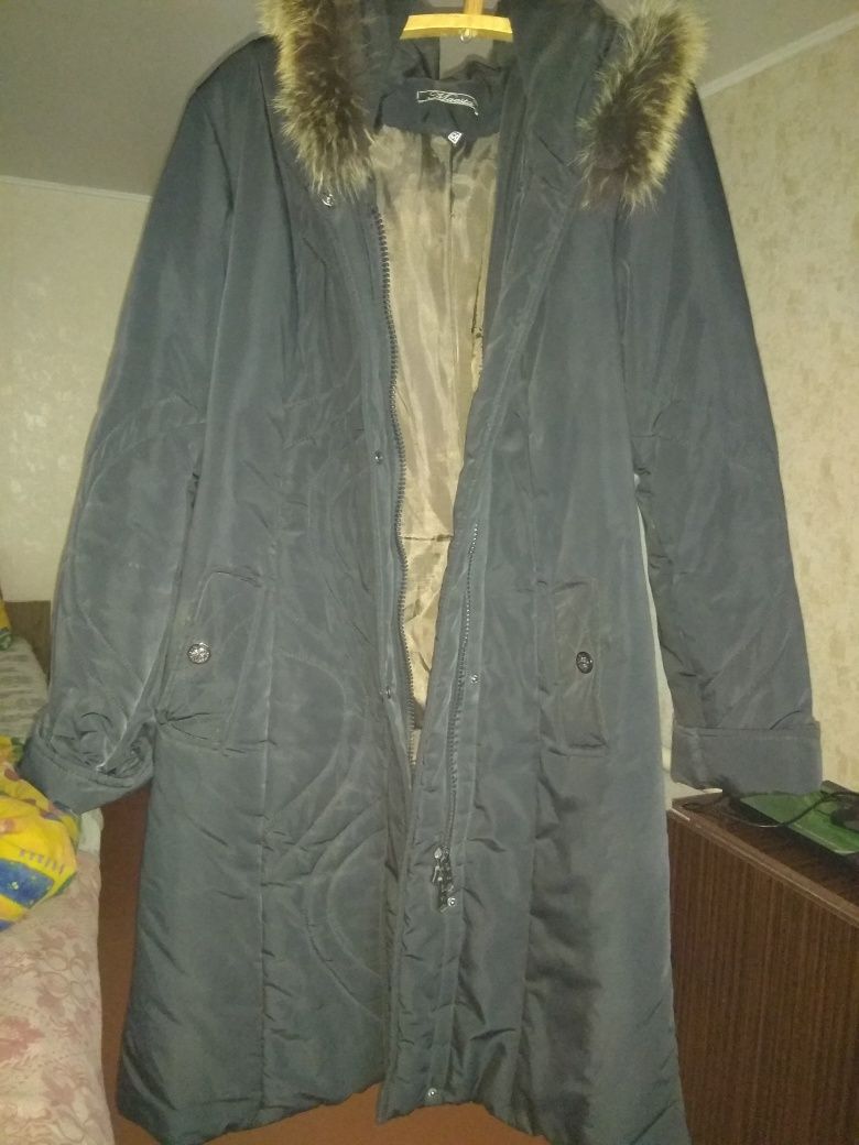 Пуховик 52р женский