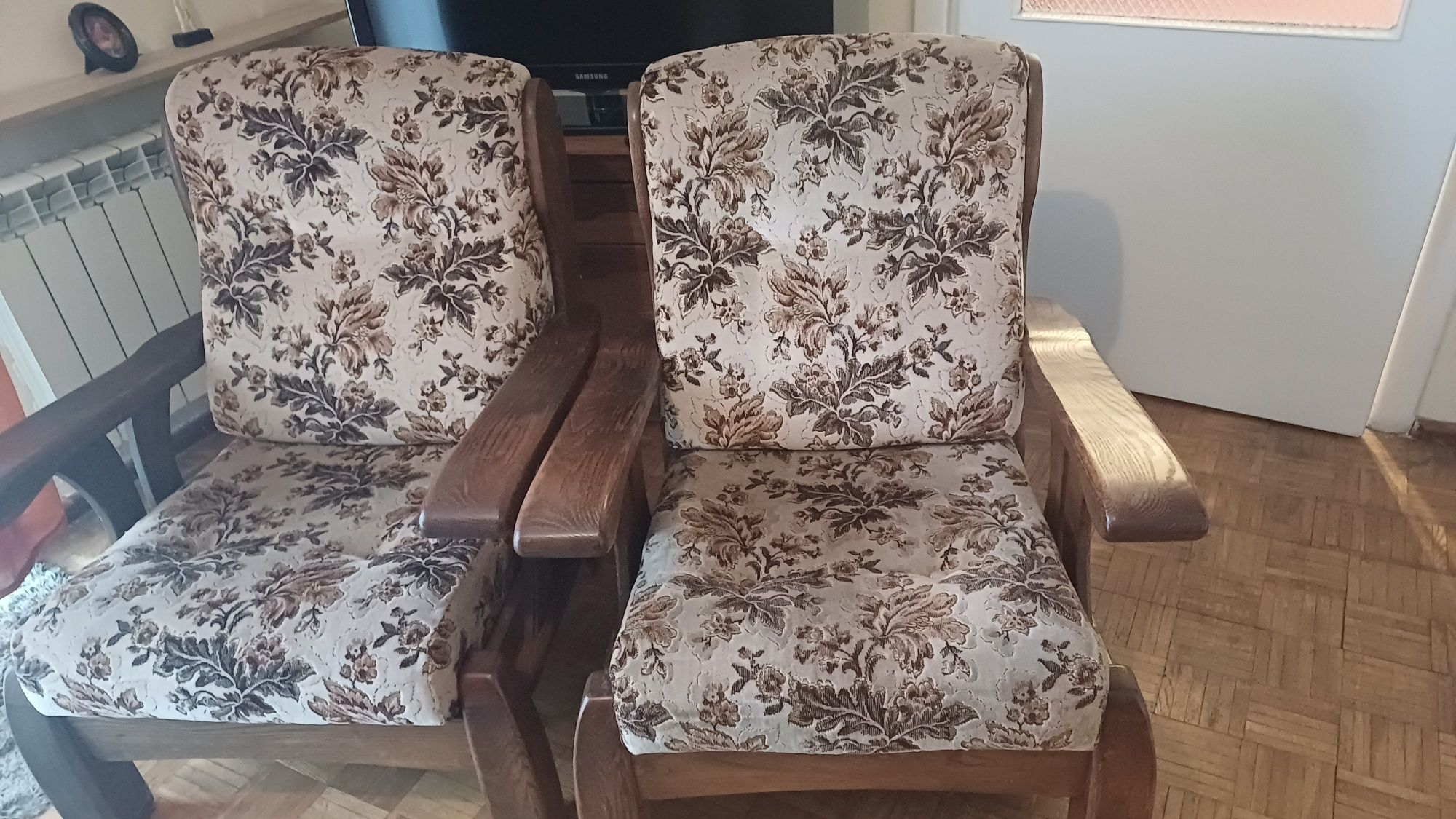 Dwa fotele plus sofa