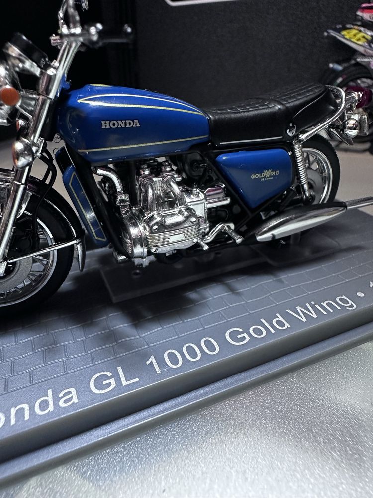 Miniatura Honda GL Gold Wing de 1975 Escala 1/24 made by IXO